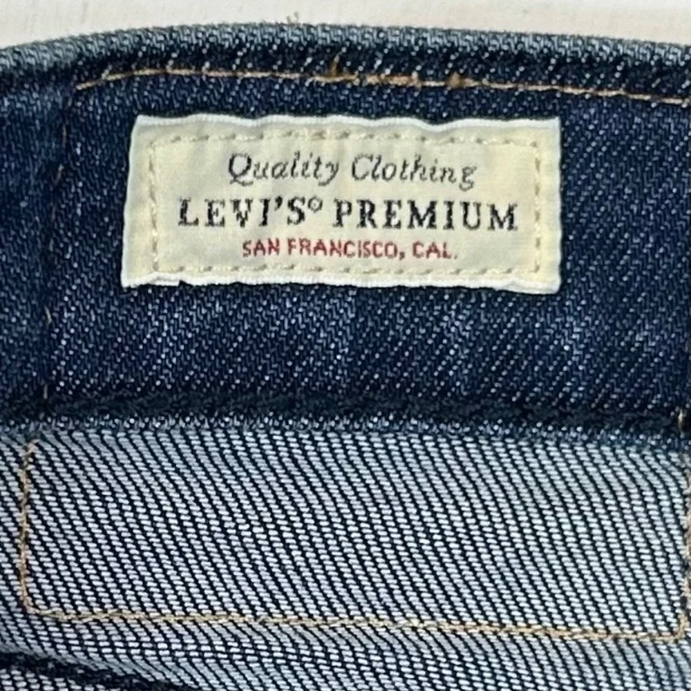 Levis Premium Skinny Taper Jeans Mens W32 L33 Dark Wash Blue Stretch Denim